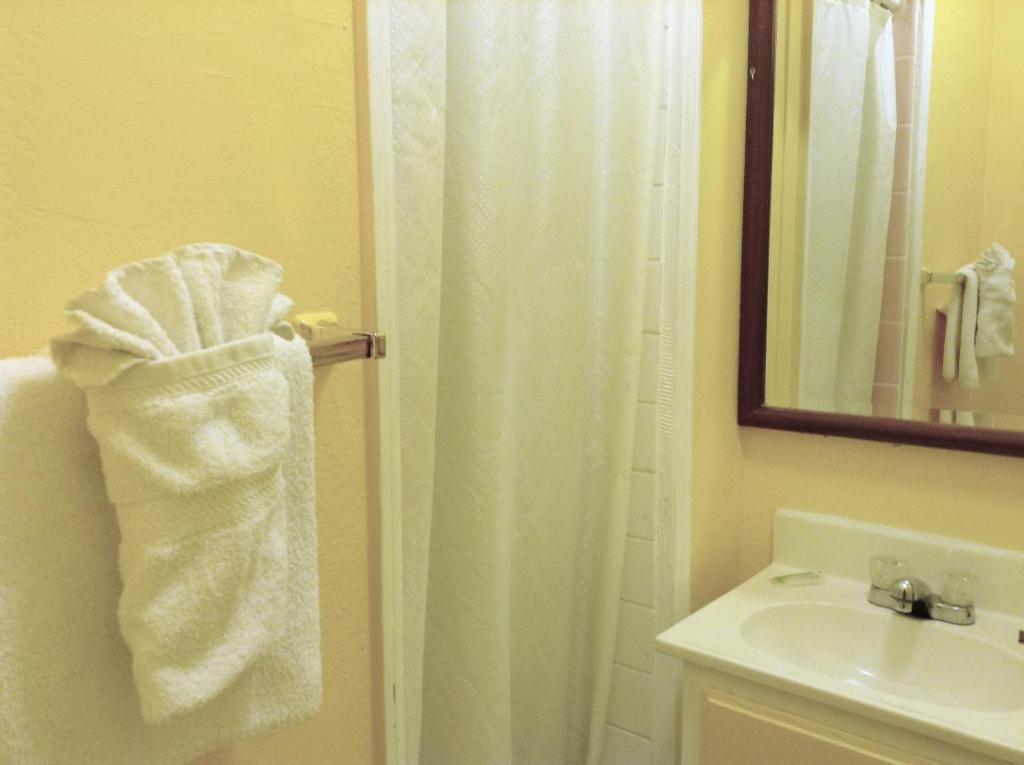 Oceanside Inn & Suites Pokój zdjęcie