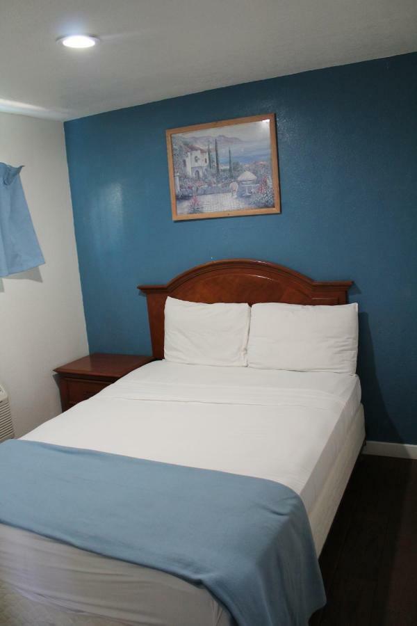 Oceanside Inn & Suites Zewnętrze zdjęcie