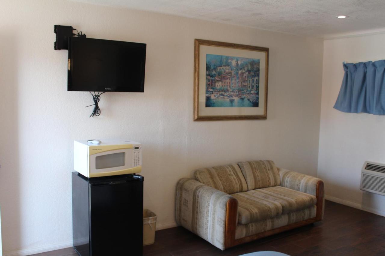 Oceanside Inn & Suites Zewnętrze zdjęcie